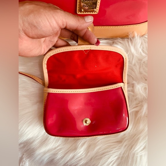 Dooney Bourke bourke patent leather pink dual strap with matching clutch - Picture 10 of 15